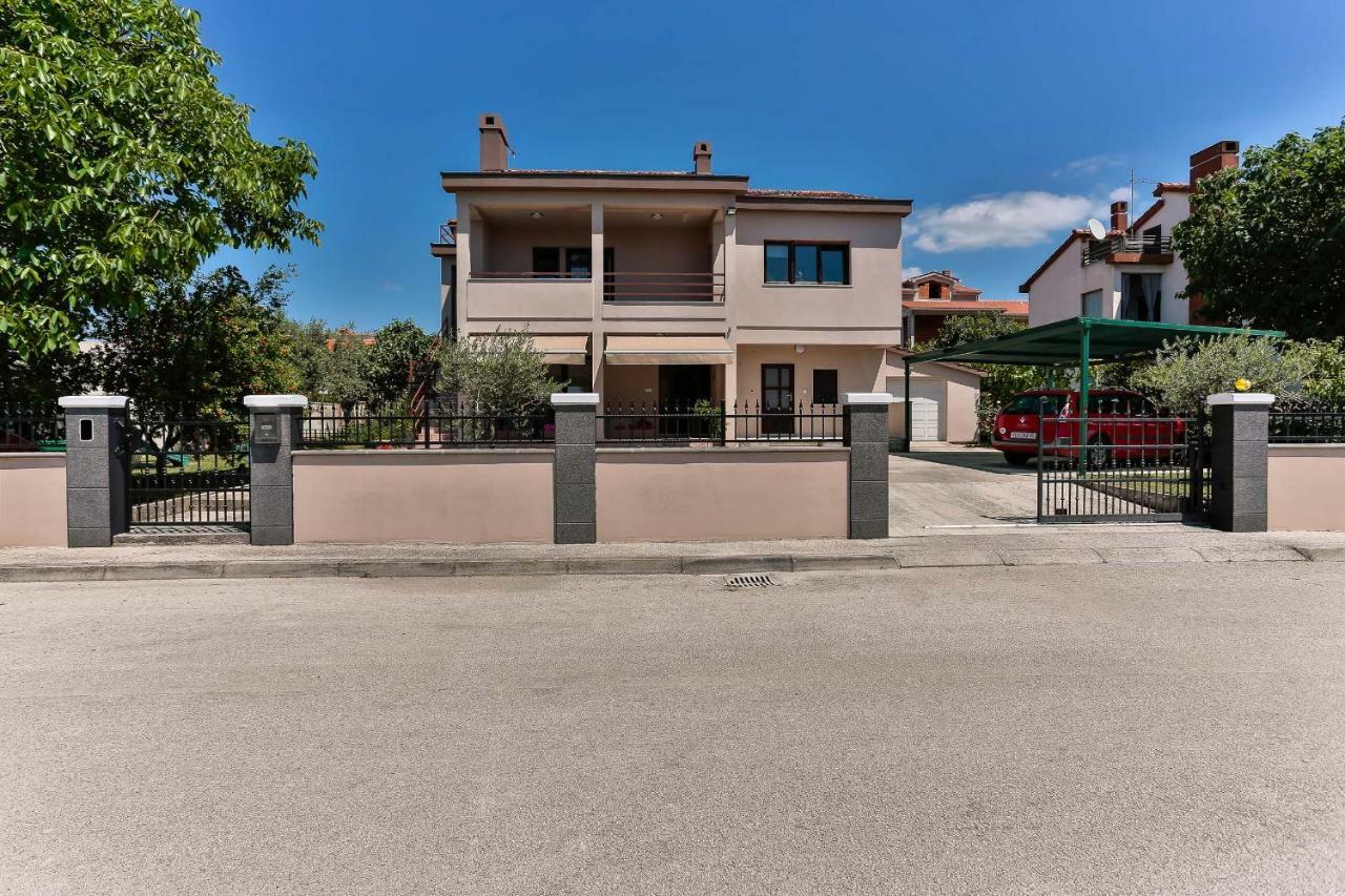 Laurea & Casia Pula Exterior photo